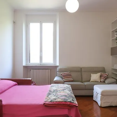 Viale Corsica 38
